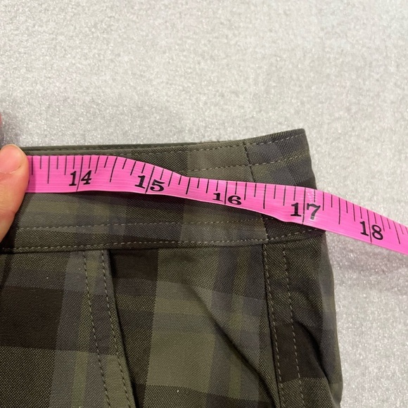 [36]Lululemon Kahuna Plaid Green and Brown Shorts - Picture 6 of 9